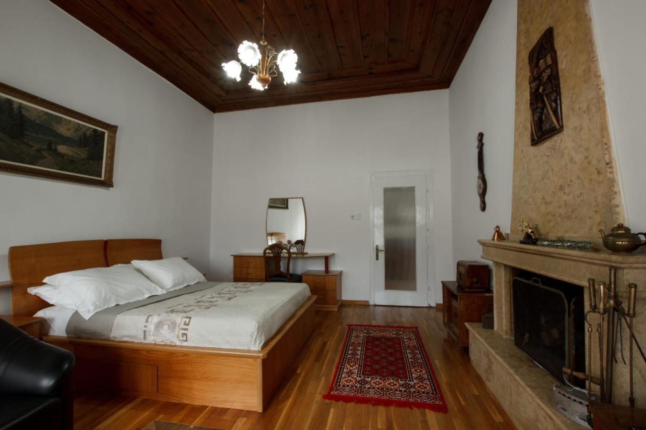 Emblematic House Apartment 2 Gjirokastra Kültér fotó