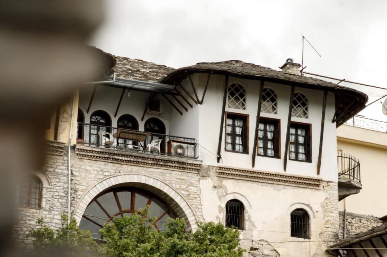 Emblematic House Apartment 2 Gjirokastra Kültér fotó