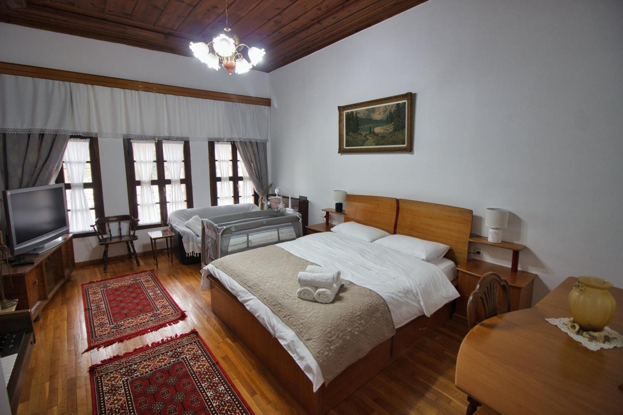 Emblematic House Apartment 2 Gjirokastra Kültér fotó