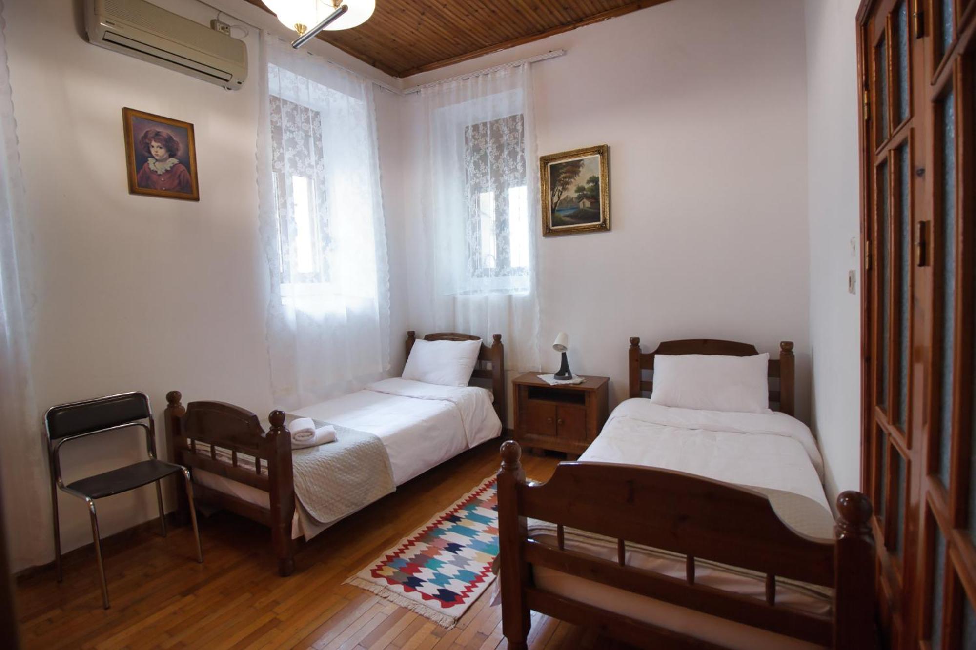 Emblematic House Apartment 2 Gjirokastra Kültér fotó