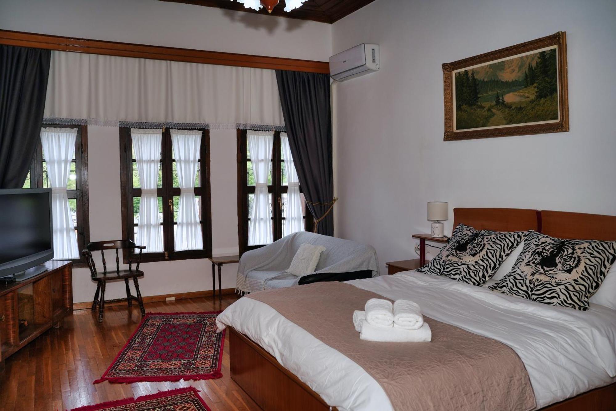 Emblematic House Apartment 2 Gjirokastra Kültér fotó